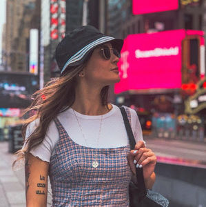 Meet your Posher, Gabriella